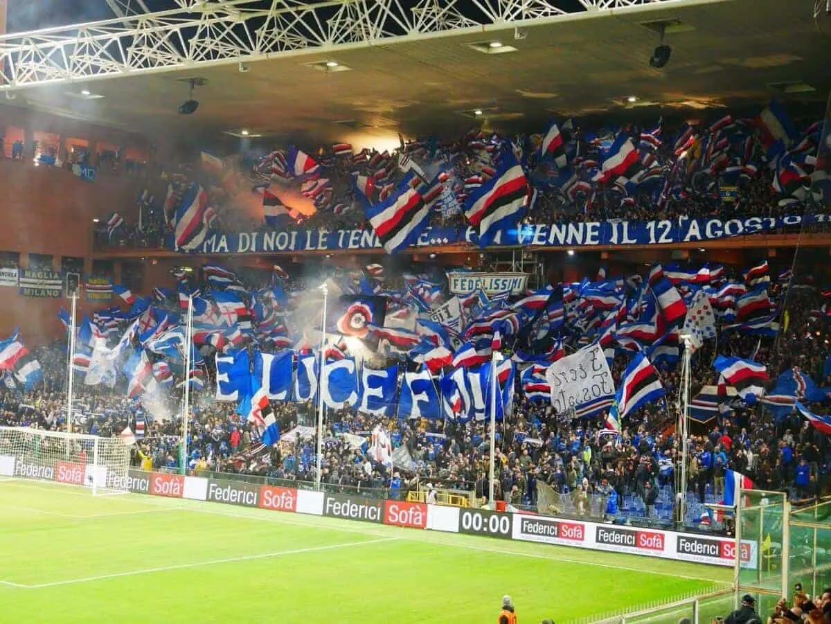 Derby della Lanterna. Sampdoria fans.